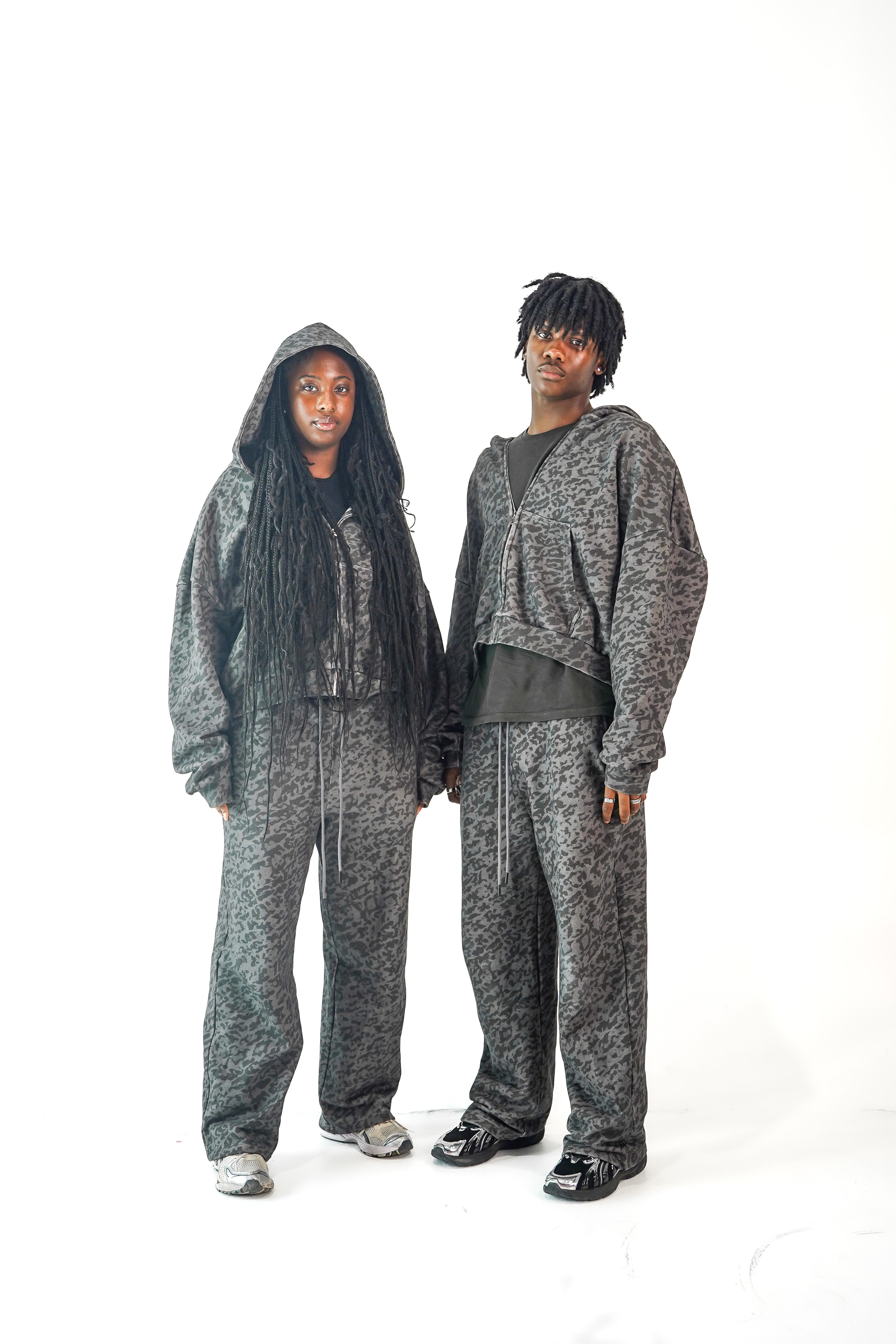 "Panthera" Zip-Up - Ebony