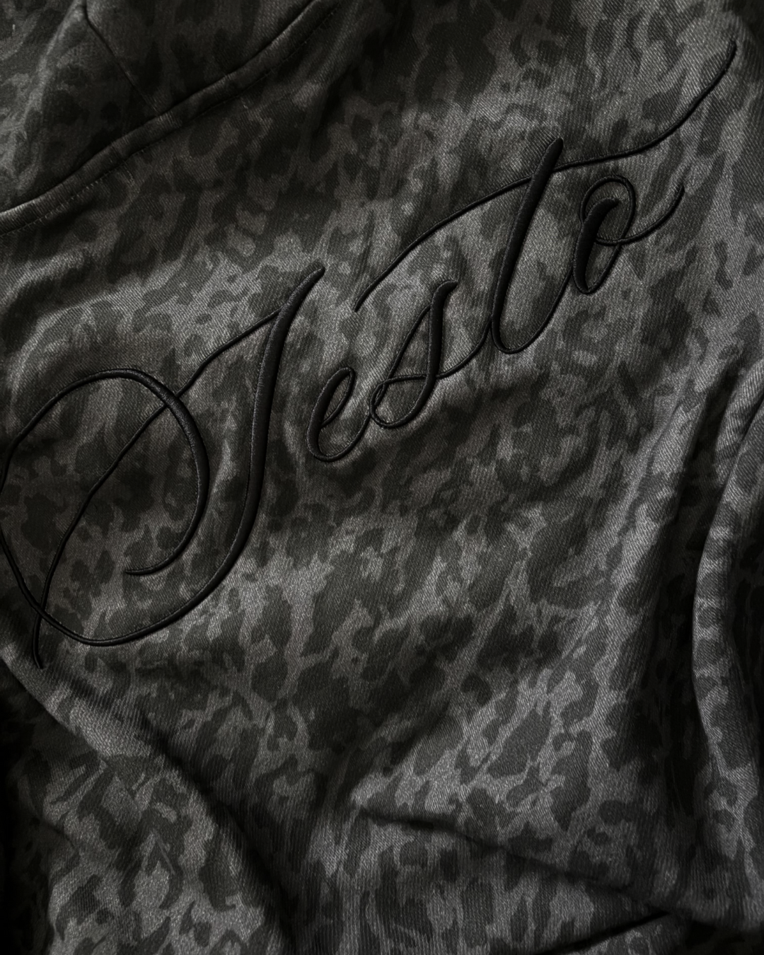 "Panthera" Zip-Up - Ebony